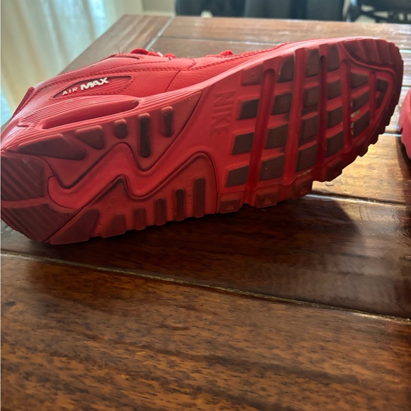 Red Nike AirMax - Picture 4 of 4